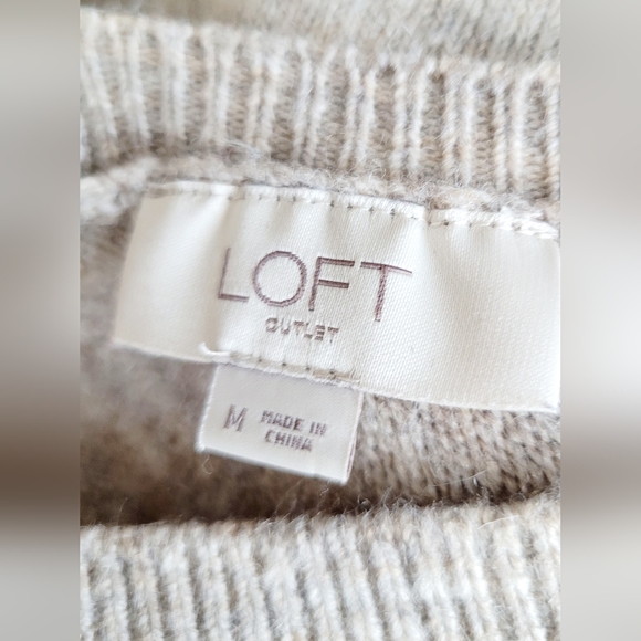 LOFT Ann Taylor Women's Business/Office Pullover Sweater Layered Soft Acryl Med - Picture 3 of 13